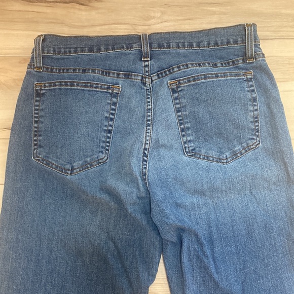 George Boot Cut Jeans. Size 32x34. So Cute. Comfy jeans. Pockets front and Back. - Picture 6 of 12